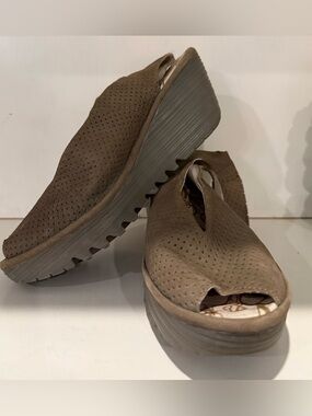 Fly London Yala Perforated Leather Wedge Sandals Taupe Size 40